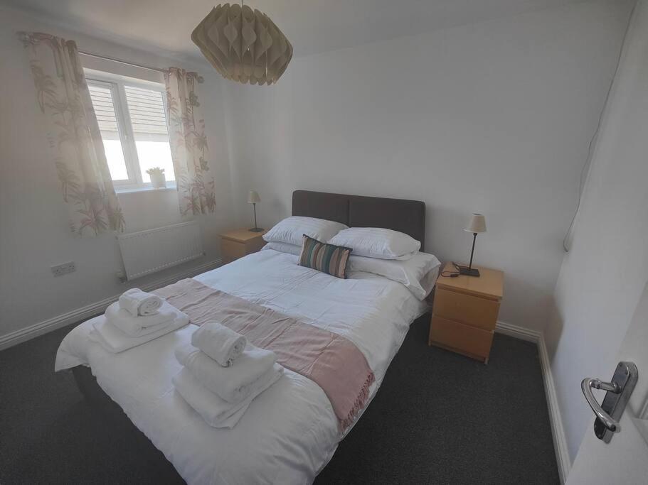 Shoreline Seaside Holiday Home Aberavon Beach Порт Толбът Екстериор снимка