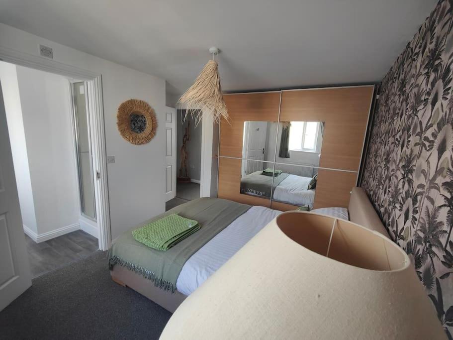 Shoreline Seaside Holiday Home Aberavon Beach Порт Толбът Екстериор снимка