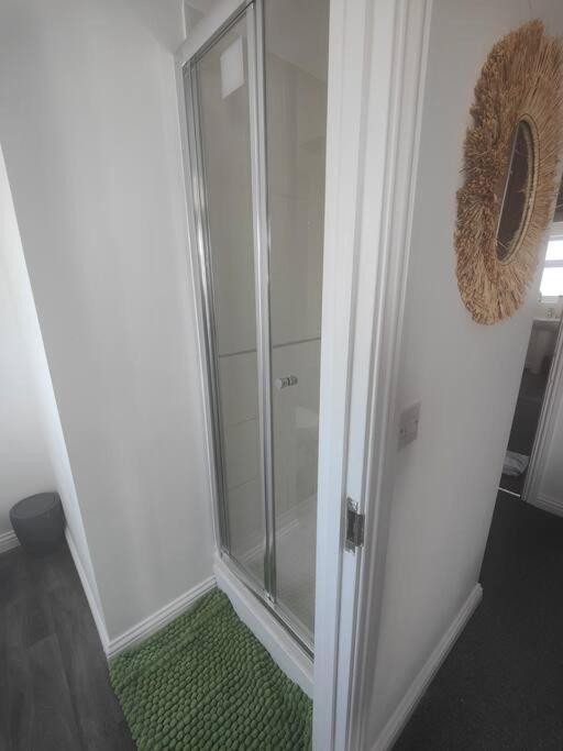 Shoreline Seaside Holiday Home Aberavon Beach Порт Толбът Екстериор снимка