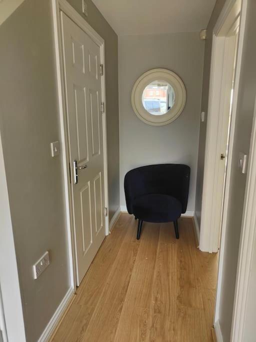 Shoreline Seaside Holiday Home Aberavon Beach Порт Толбът Екстериор снимка